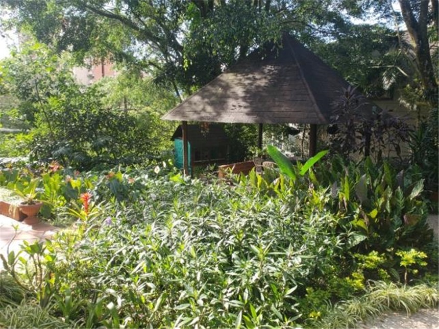 Casa de 3 alcobas en venta en San Lucas, Medellín, 310 m² · foto 18 de 24