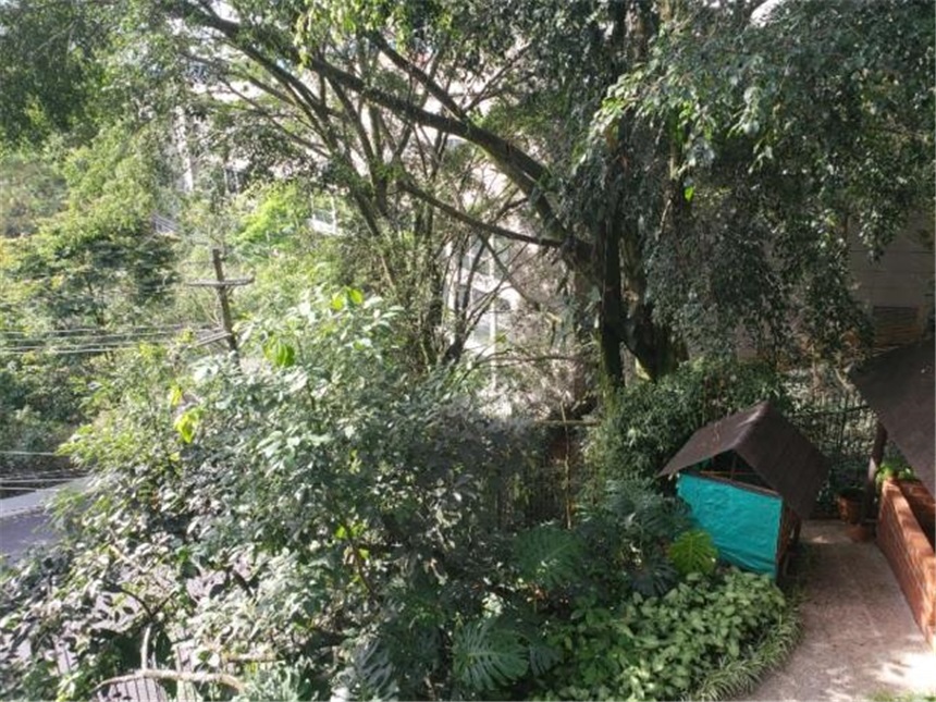 Casa de 3 alcobas en venta en San Lucas, Medellín, 310 m² · foto 10 de 24