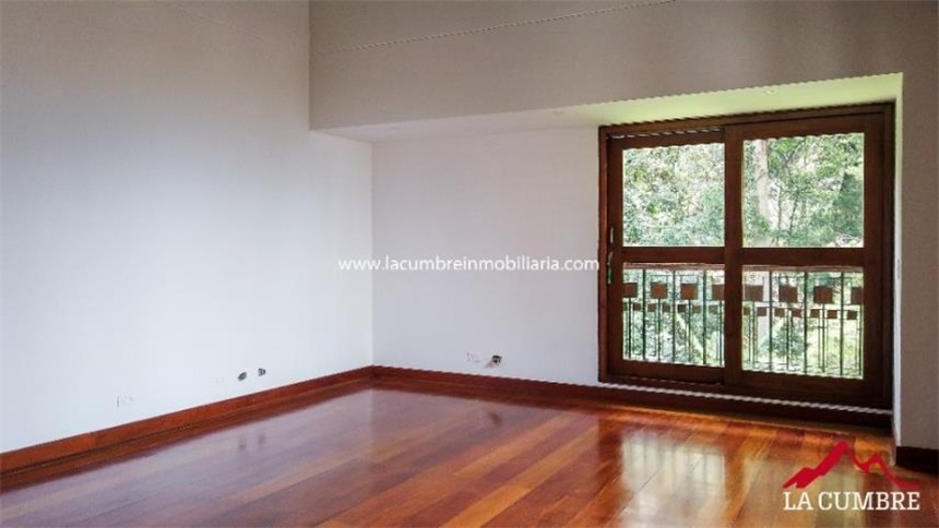 Casa de 4 alcobas en venta en El Tesoro, Medellín, 836 m² · foto 19 de 20