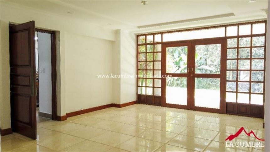 Casa en venta en El Poblado, Medellín 3