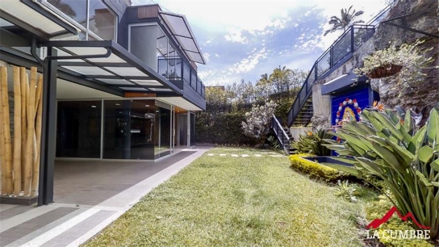 Casa de 4 alcobas en venta en San Lucas, Medellín, 333 m² · foto 6 de 19