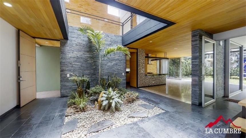 Casa de 4 alcobas en venta en San Lucas, Medellín, 333 m² · foto 10 de 19