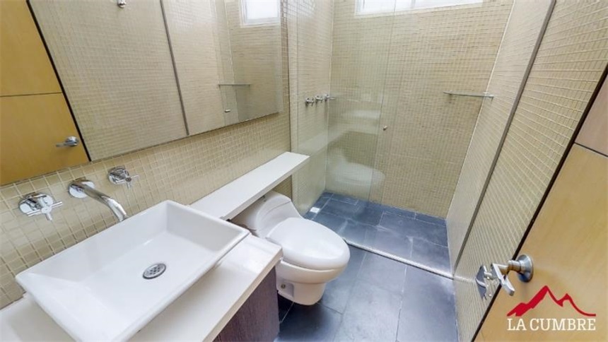 Casa en arriendo en El Poblado, Medellín · foto 15 de 19