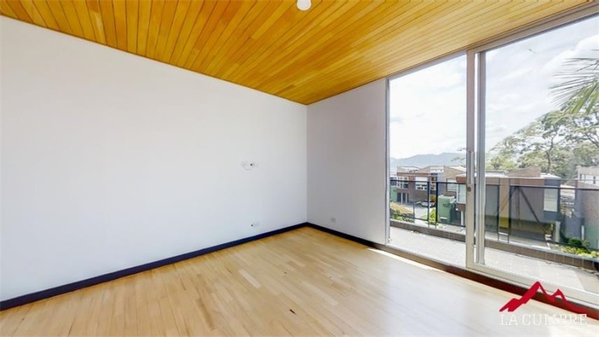 Casa de 4 alcobas en venta en San Lucas, Medellín, 333 m² · foto 17 de 19