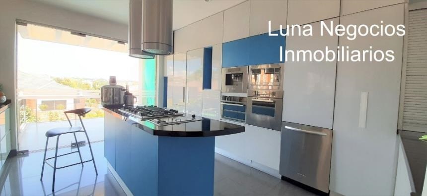 Casa de 5 alcobas en venta en Ruitoque Alto, Floridablanca, 900 m² · foto 6 de 19