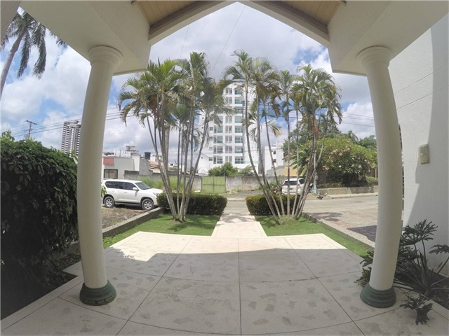 Casa en venta en El Recreo, Montería · foto 3 de 24
