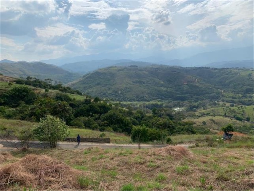 Lote en venta en San Antonio, Jamundí, 1667 m² · foto 2 de 10