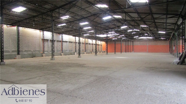 Bodega en Arriendo - Más