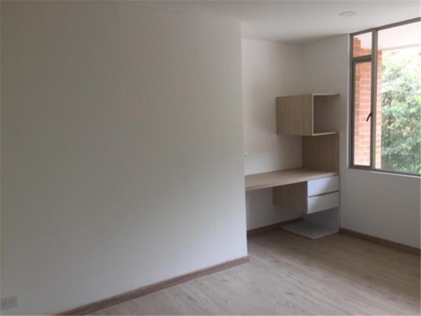 Apartamento de 3 alcobas en venta en Altos De Bella Suiza, Bogotá, 203 m² · foto 10 de 24