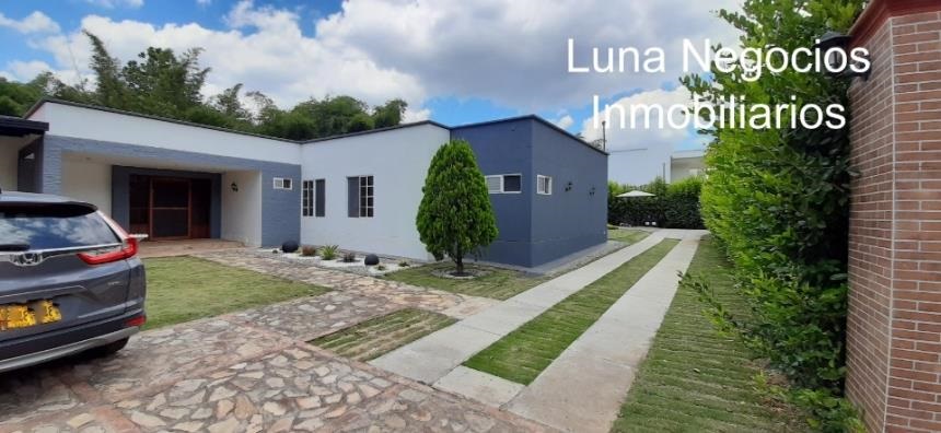 Casa de 7 alcobas en venta en Ruitoque Bajo, Girón, 370 m² · foto 10 de 24
