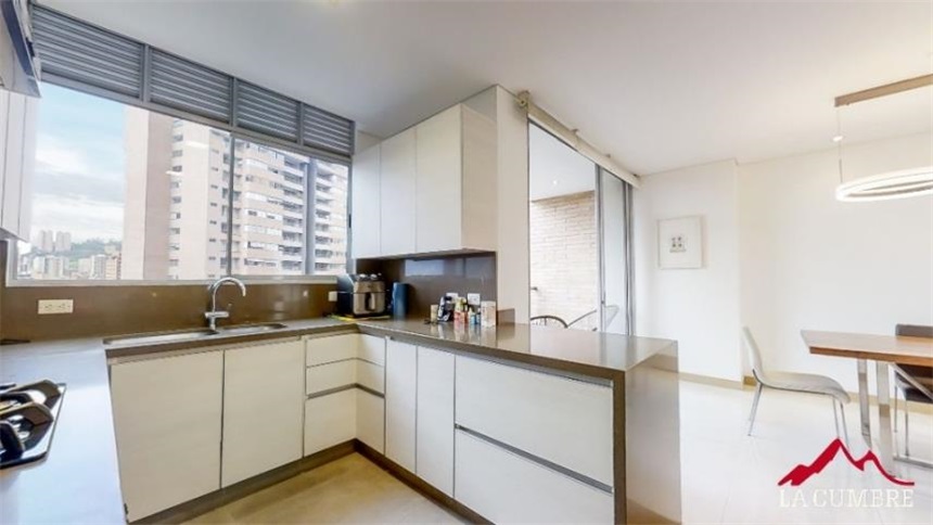 Apartamento de 3 alcobas en arriendo en La Florida, Medellín, 188 m² · foto 8 de 22