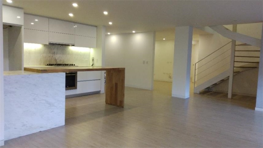 Piso – Bogotá, Santa Bárbara, Localidad Usaquén - Más