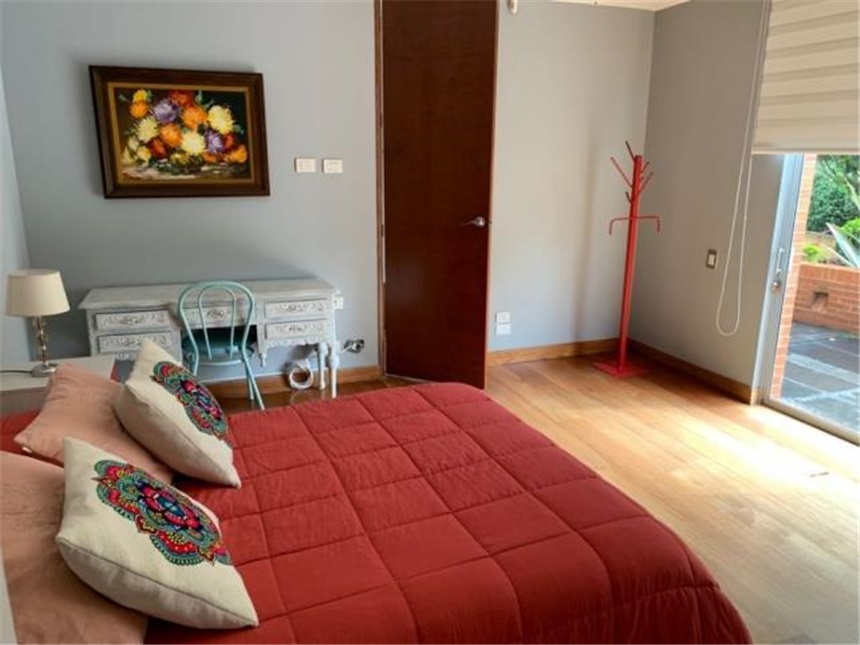 Casa de 4 alcobas en venta en Guaymaral, Bogotá, 704 m² · foto 13 de 24