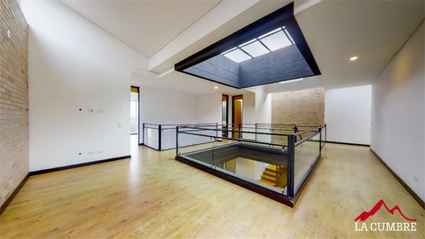 Casa de 4 alcobas en venta en Urbanizacion Arcoiris, Envigado, 331 m² · foto 11 de 22