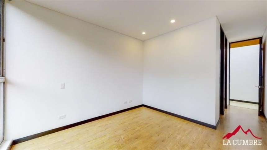 Casa de 4 alcobas en venta en Urbanizacion Arcoiris, Envigado, 331 m² · foto 20 de 22