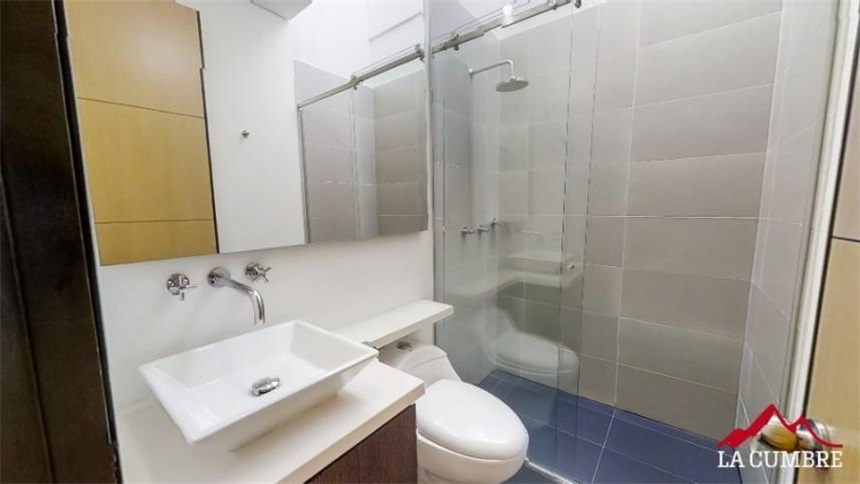 Casa de 4 alcobas en venta en Urbanizacion Arcoiris, Envigado, 331 m² · foto 21 de 22