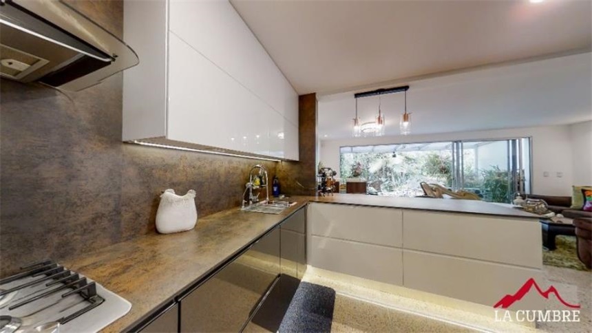 Casa de 2 alcobas en venta en La Pradera, Envigado, 157 m² · foto 9 de 17