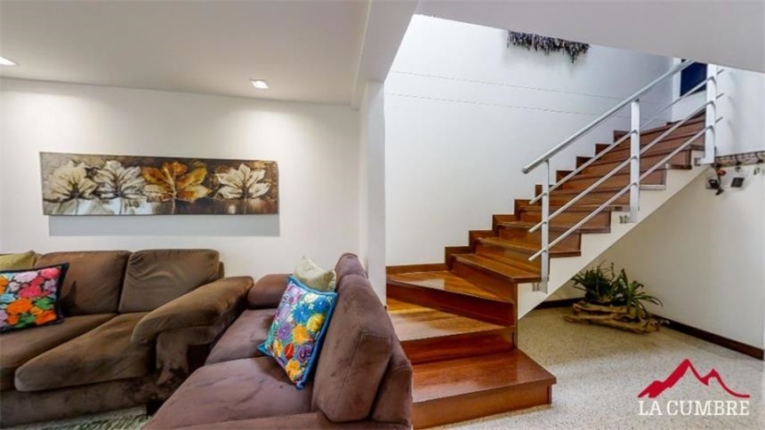 Casa de 2 alcobas en venta en La Pradera, Envigado, 157 m² · foto 4 de 17