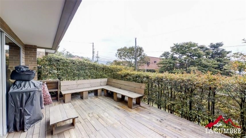 Casa de 4 alcobas en venta en Loma El Atravesado, Envigado, 198 m² · foto 9 de 21