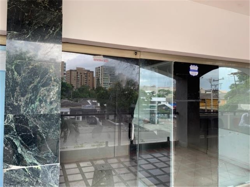 Local en Arriendo - Vista 2