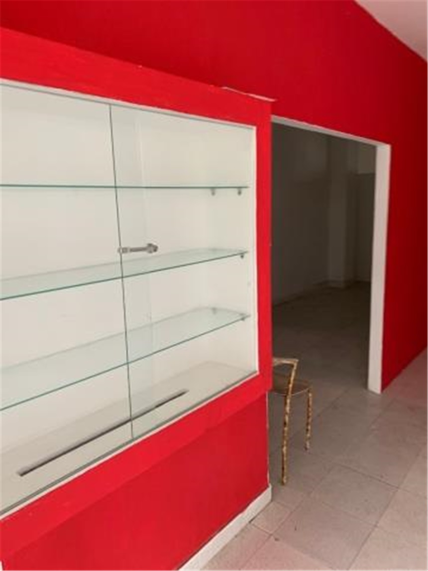 Local en Arriendo - Vista 2