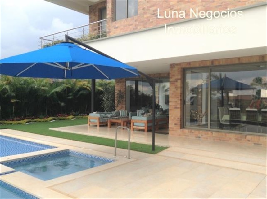 Casa de 5 alcobas en venta en Ruitoque Alto, Floridablanca, 630 m² · foto 13 de 24