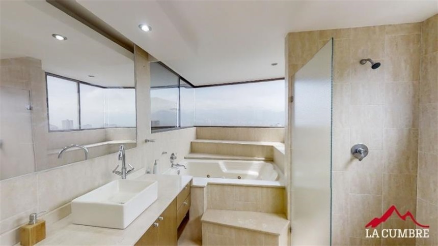 Apartamento de 3 alcobas en venta en El Poblado, Medellín, 360 m² · foto 17 de 24
