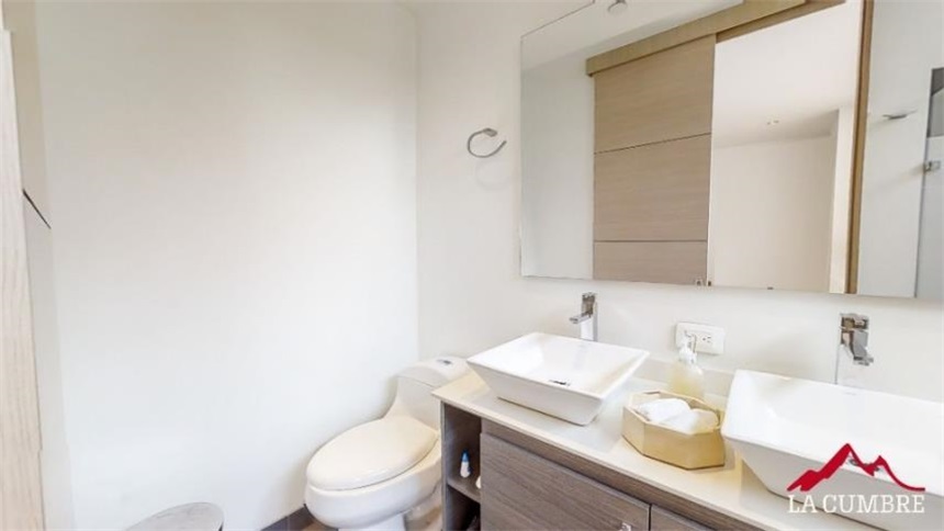 Apartamento en venta en El Poblado, Medellín · foto 13 de 24