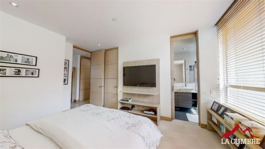 Apartamento en venta en El Poblado, Medellín · foto 18 de 24