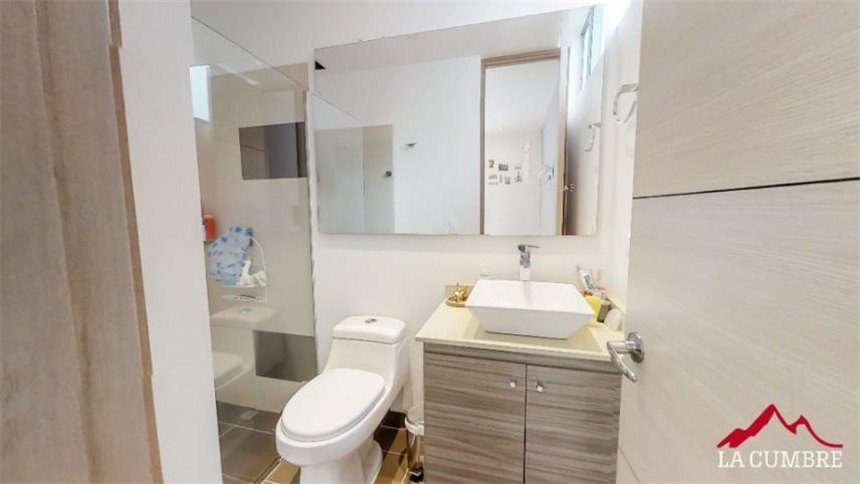 Apartamento en venta en El Poblado, Medellín · foto 20 de 24