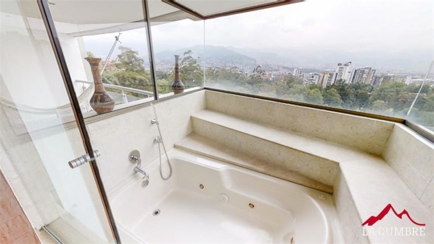 Apartamento en arriendo en El Poblado, Medellín · foto 15 de 23
