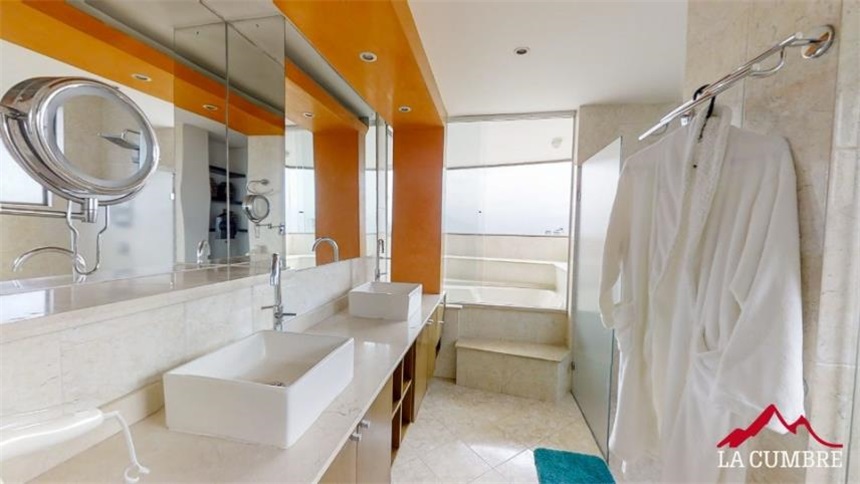 Apartamento en arriendo en El Poblado, Medellín · foto 12 de 23