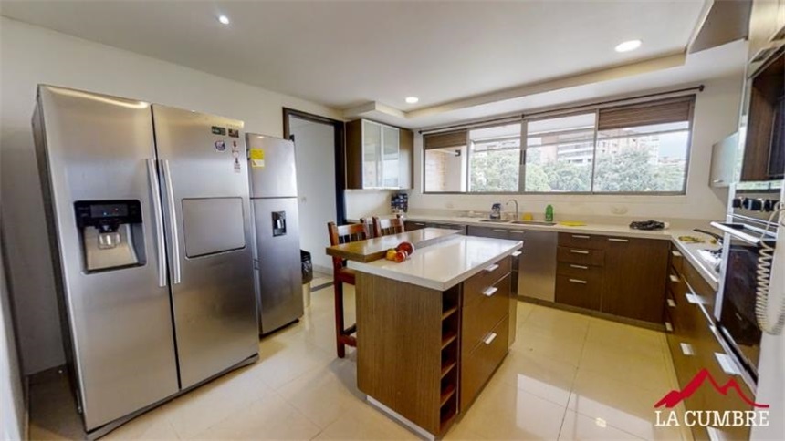 Apartamento en arriendo en El Poblado, Medellín · foto 7 de 23