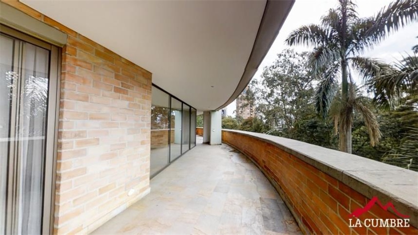 Apartamento de 4 alcobas en arriendo en El Poblado, Medellín, 450 m² · foto 6 de 20