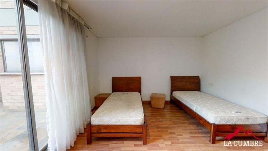 Apartamento de 4 alcobas en arriendo en El Poblado, Medellín, 450 m² · foto 18 de 20