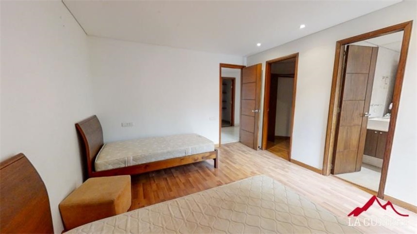 Apartamento de 4 alcobas en arriendo en El Poblado, Medellín, 450 m² · foto 19 de 20