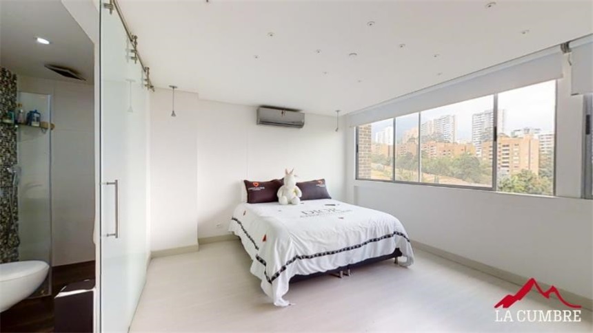 Apartamento en venta en La Inmaculada, Envigado · foto 20 de 21