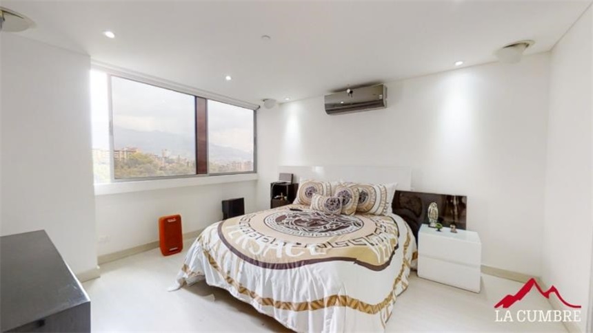 Apartamento en venta en La Inmaculada, Envigado · foto 17 de 21