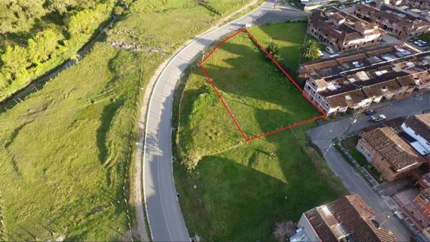 Lote en venta en El Carmen De Viboral, El Carmen de Viboral, 2390 m² · foto 6 de 11
