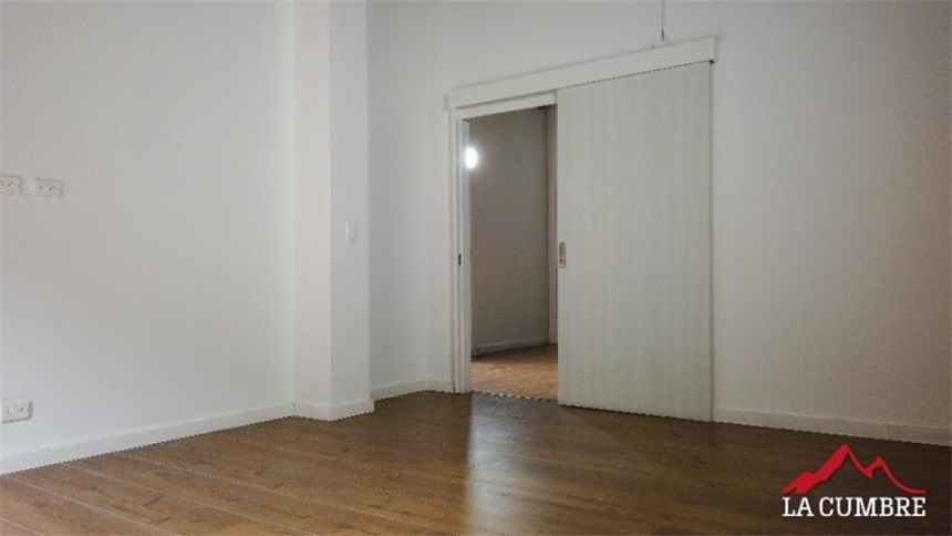 Casa de 4 alcobas en venta en Loma El Atravesado, Envigado, 198 m² · foto 21 de 23