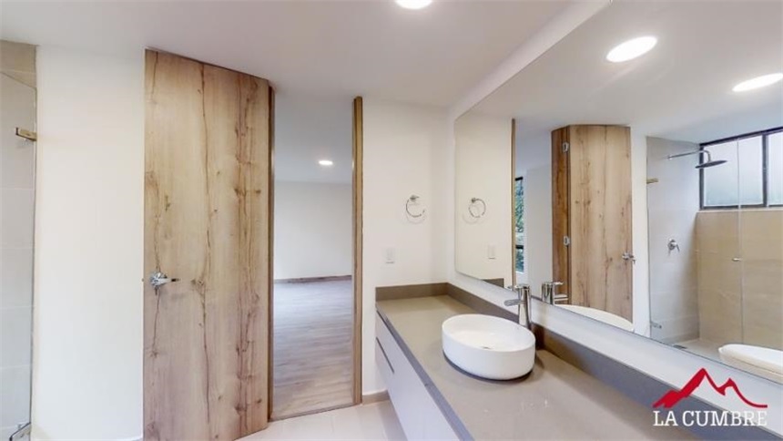 Apartamento en venta en El Poblado, Medellín · foto 23 de 23