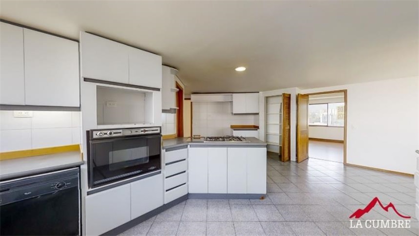 Apartamento de 3 alcobas en arriendo en Lalinde, Medellín, 431 m² · foto 11 de 24
