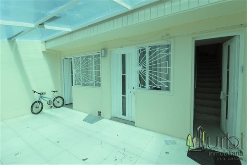 Casa de 3 alcobas en venta en Taquecitos, Bogotá, 480 m² · foto 4 de 20