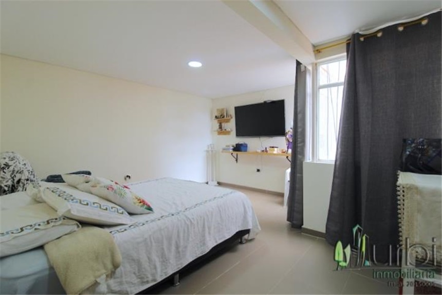 Casa de 3 alcobas en venta en Taquecitos, Bogotá, 480 m² · foto 16 de 20