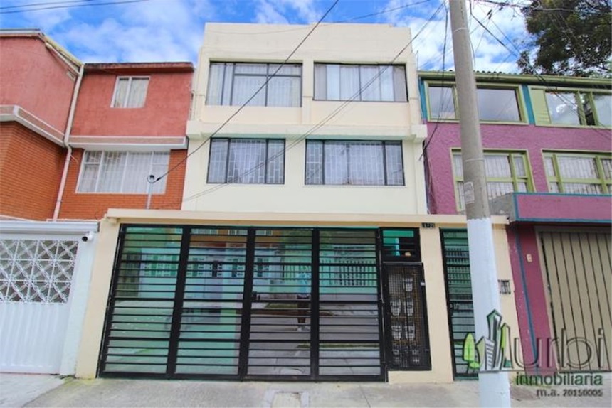 Casa de 3 alcobas en venta en Taquecitos, Bogotá, 480 m² · foto 3 de 20