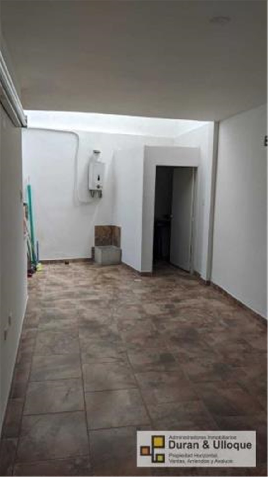 Casa de 6 alcobas en venta en Conucos, Bucaramanga, 247 m² · foto 4 de 24
