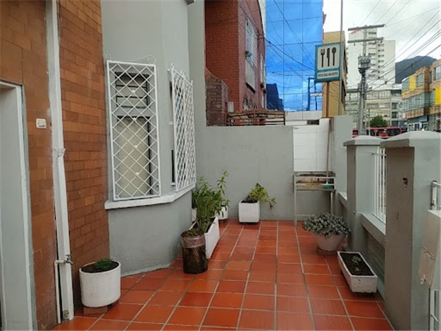 Casa de 8 alcobas en venta en Chapinero Sur Occidental, Bogotá, 280 m² · foto 2 de 18