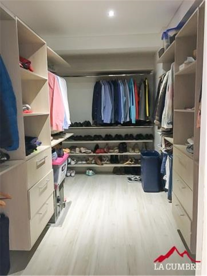 Apartamento en venta en El Poblado, Medellín · foto 5 de 10