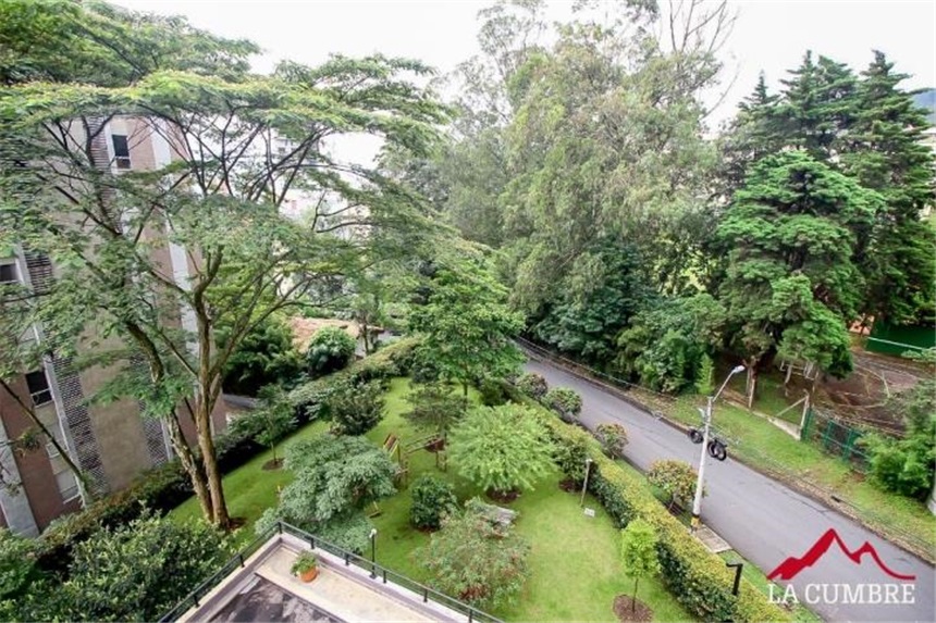 Apartamento de 3 alcobas en venta en El Poblado, Medellín, 164 m² · foto 13 de 15