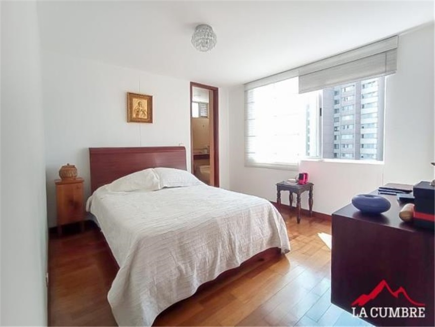 Apartamento en venta en El Poblado, Medellín · foto 16 de 18